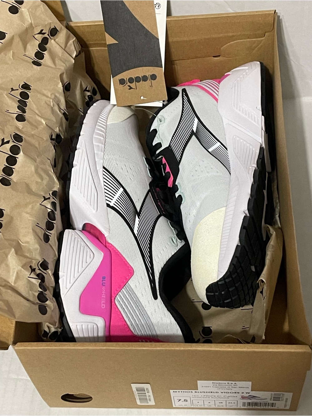 Diadora Mythos Blueshield Vigore 2 - Women’s 7.5 -  White/Pink Fluorescent - NIB